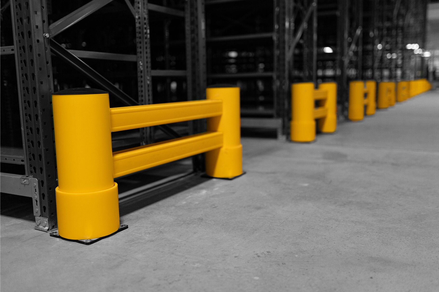 Boplan RE RACK END giallo in un magazzino di Trainz