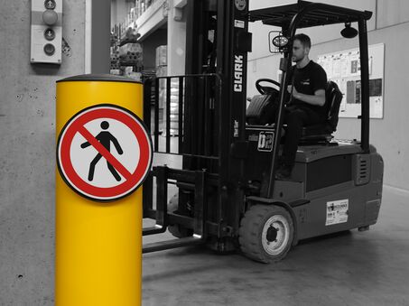 Boplan FLEX IMPACT® SIGNMARK 200 en un ambiente real - Bolardos