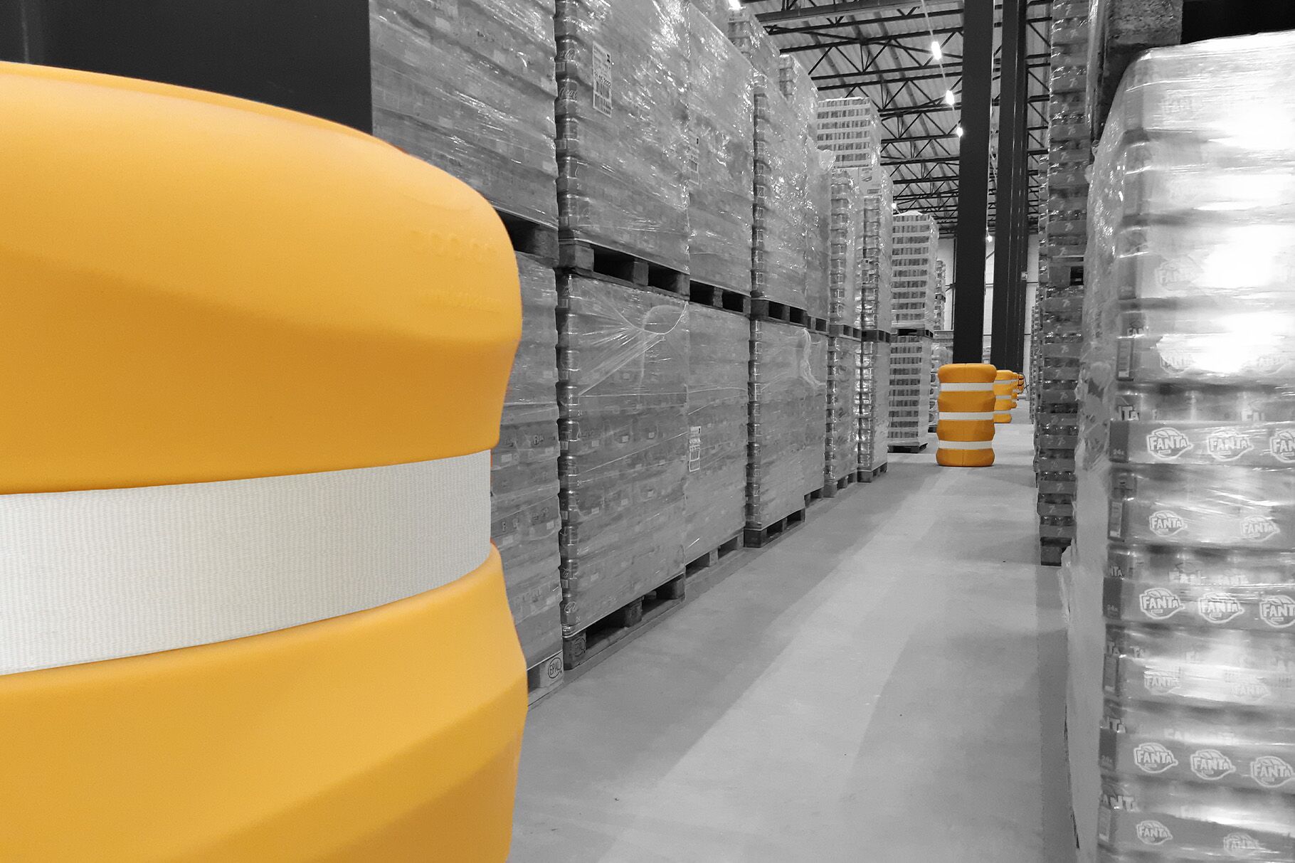 Boplan FLEX IMPACT® ICE FLEX KP PROTECTOR in a live setting - Column protection for cold storage