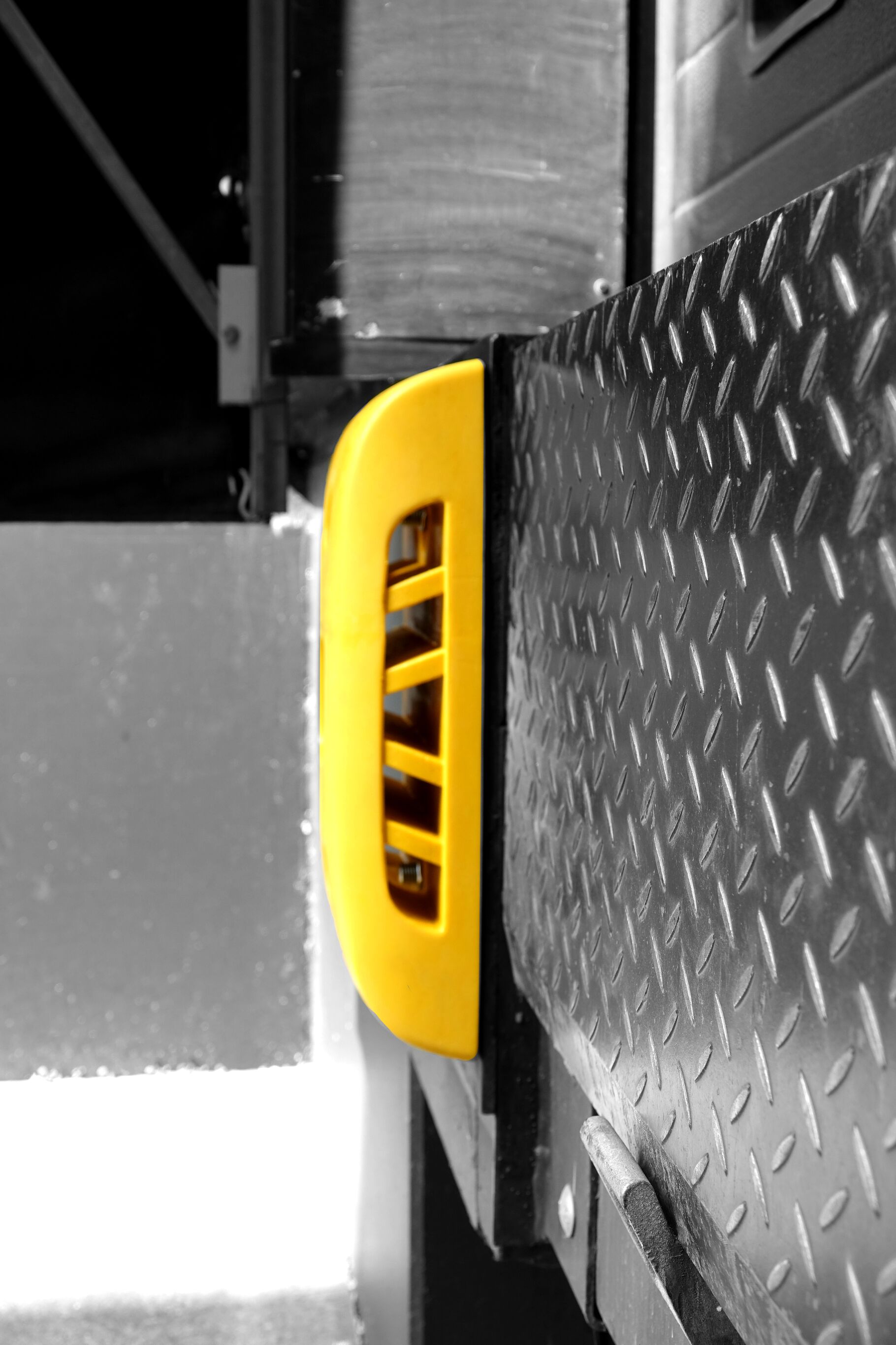 Boplan FLEX IMPACT® DOCK BUMPER en situation réelle - Protection de quais de chargement
