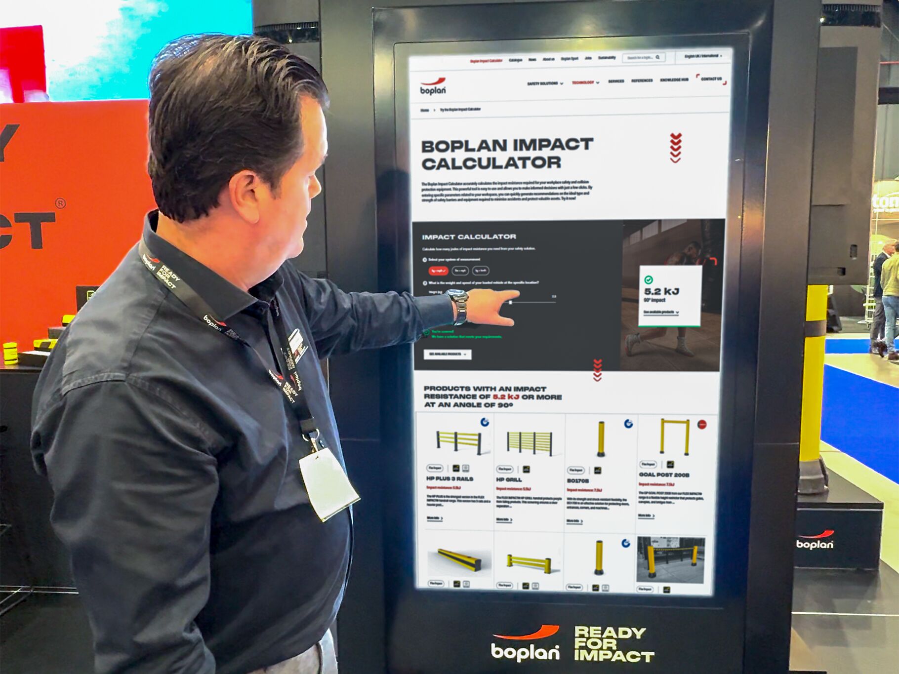 Foto van de Boplan Impact Calculator weergegeven op een LED billboard