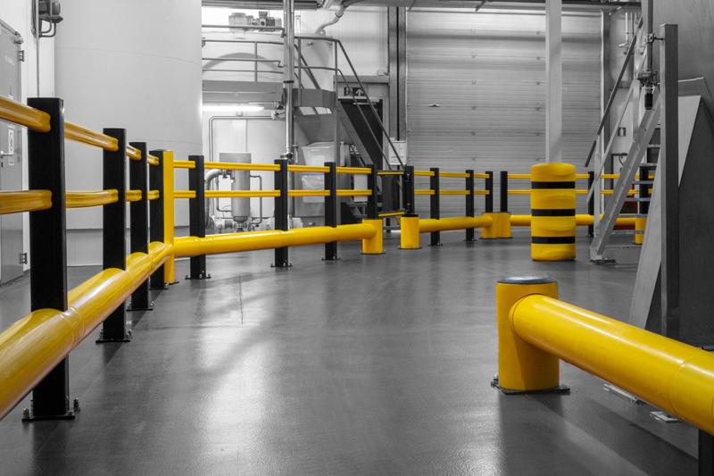 Gele Boplan TB 400 PLUS, TB 400, SG SWING GATE, KP PROTECTOR in een fabriek van Belcolade
