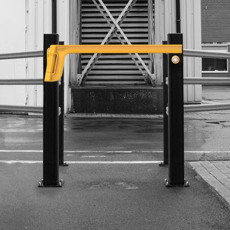 Boplan FLEX IMPACT® SINGLE AXES GATE in einer realen Umgebung - Sicherheitstür