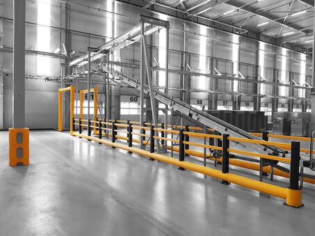 Boplan FLEX IMPACT® TB 260 Plus, CP Universal et Goal Post dans un environnement industriel