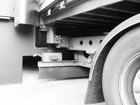 Boplan FLEX IMPACT® Dock Bumper dans un environnement industriel