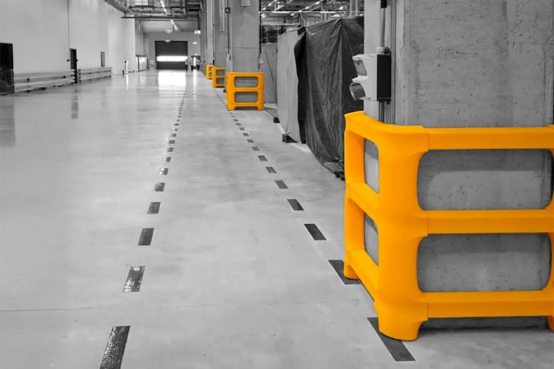 Boplan jaune CP UNIVERSAL dans une installation BMW

