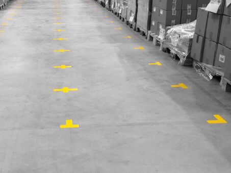 Boplan FLEX IMPACT® LINE PLAN L/T in einer realen Umgebung - Bodenmarkierungsband