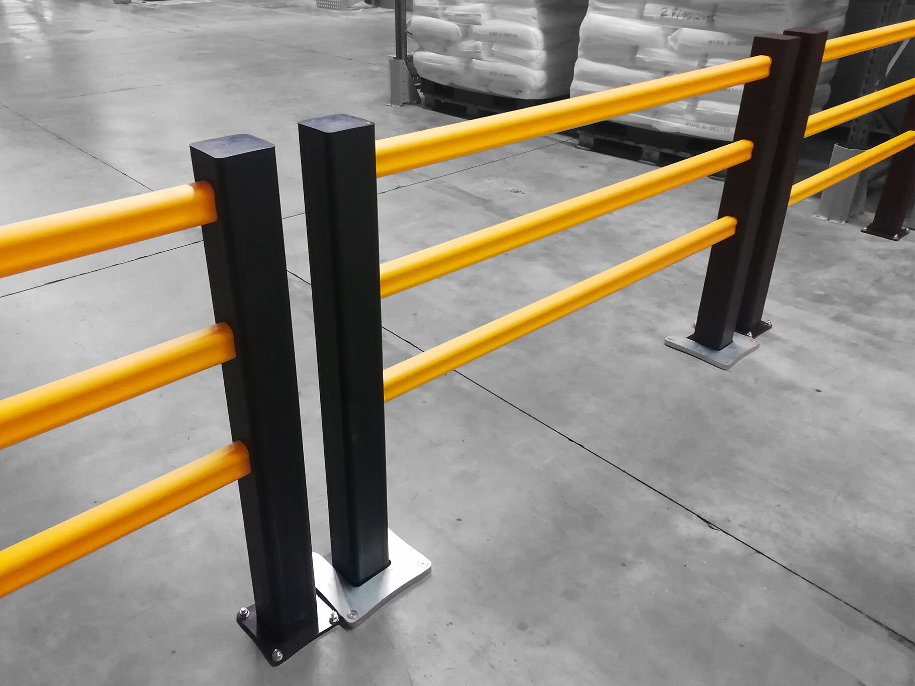 Gelber Boplan HP PLUS, REMOVABLE BASEPLATE in einer industriellen Umgebung
