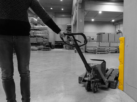 Boplan FLEX IMPACT® CP Corner Protector dans un environnement industriel