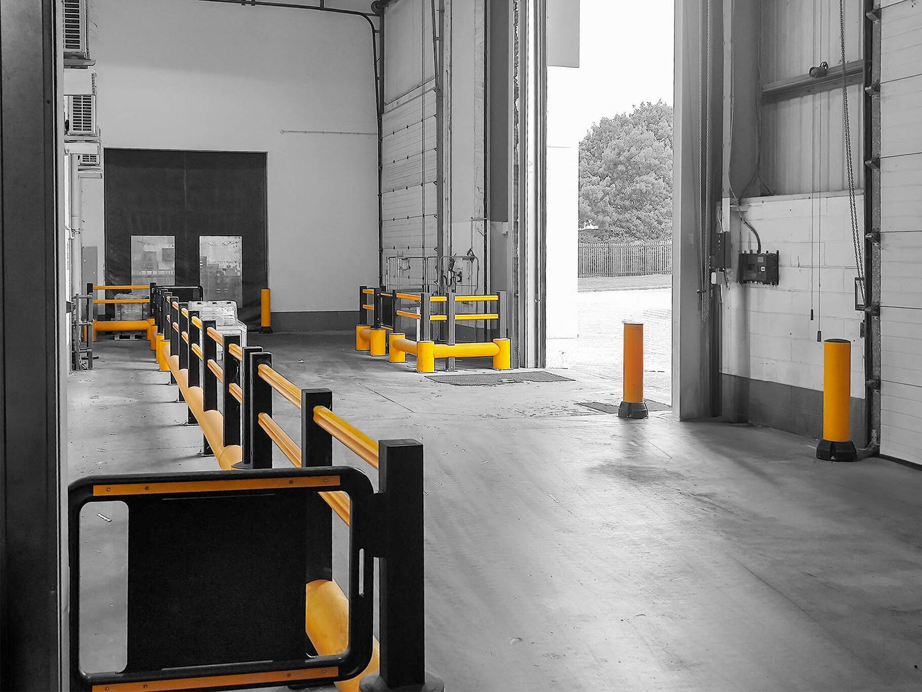 Boplan SG SWING GATE, TB400 PLUS, BO250T giallo in uno stabilimento BluetreeGroup