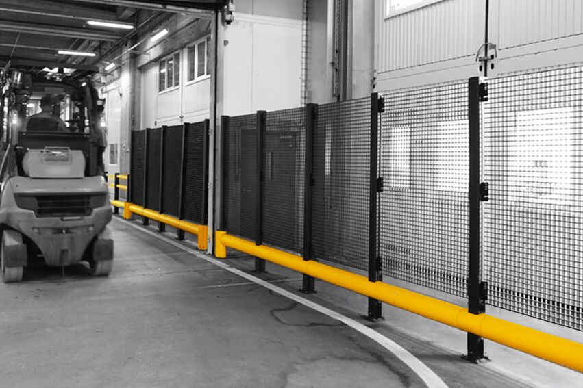 La recinzione Boplan FLEX IMPACT® TB 400 PLUS in un contesto di vita - Barriera di sicurezza