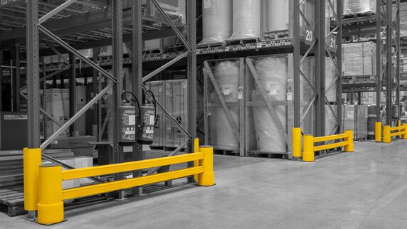 Yellow Boplan RE RACKEND, RACKBULL in a Eutraco facility