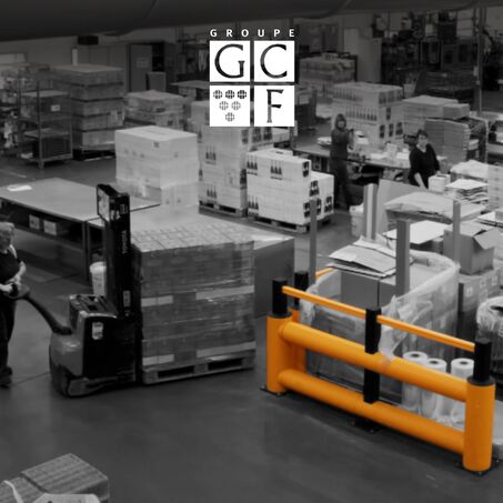 Gele Boplan TB260 DOUBLE PLUS in een fabriek van Grands Chais France