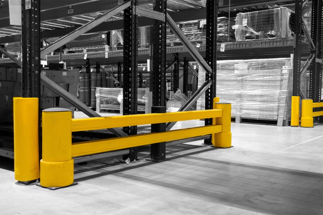 Yellow Boplan RE RACKEND, RACKBULL in a Eutraco facility