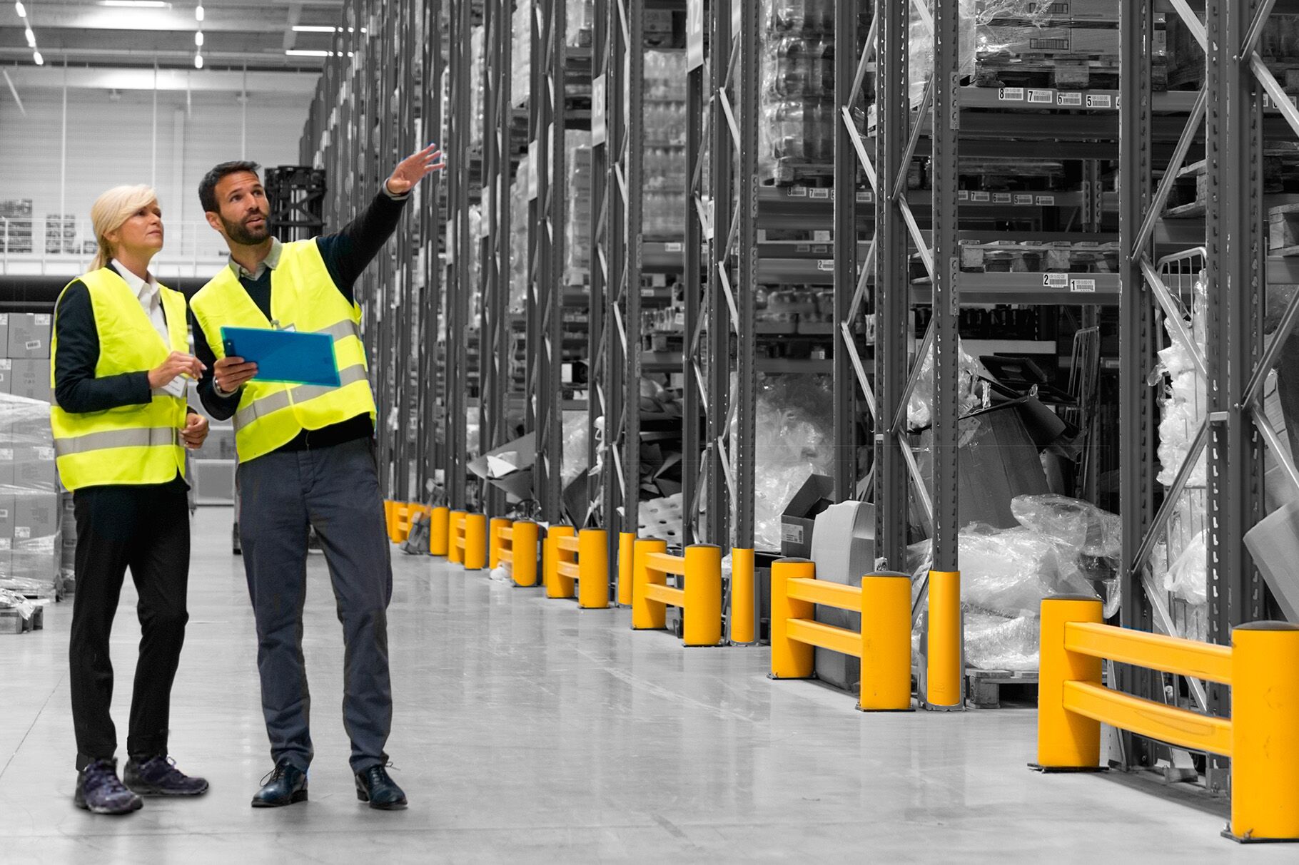 Boplan FLEX IMPACT® RB Rackbull en RE Rack End in een industriële omgeving