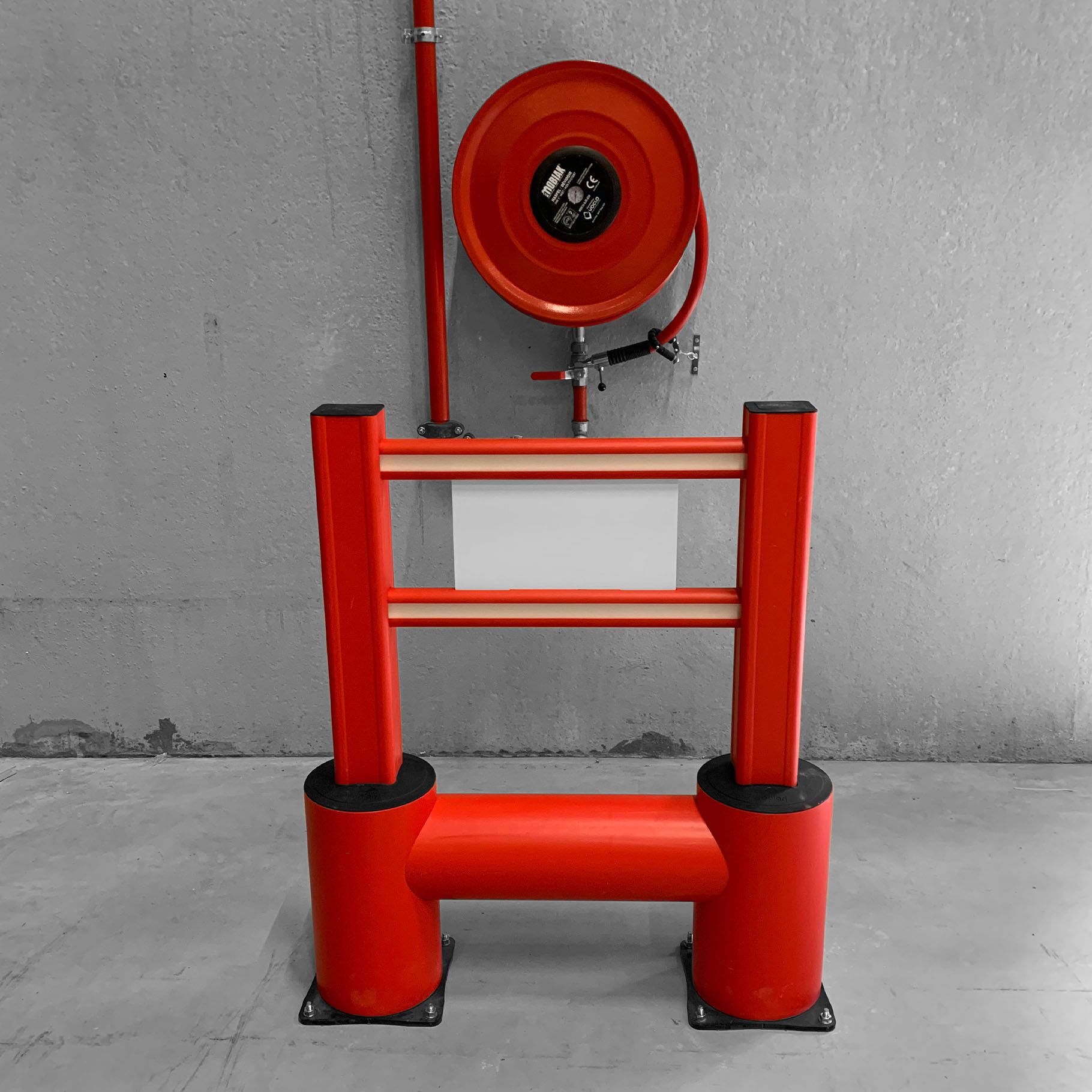 Boplan FLEX IMPACT® TB 400 Plus in rood ter bescherming van brandblusinstallaties