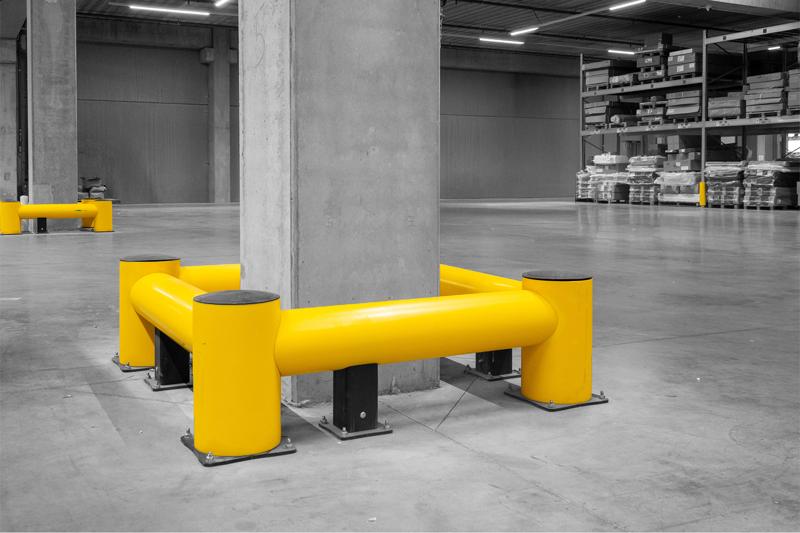 Gelber Boplan TB 400, RACKBULL in einem Lager von Sleepworld


