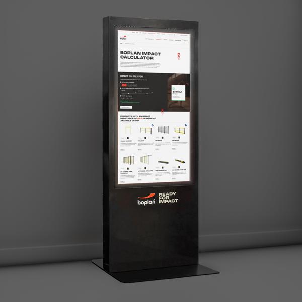 Foto des Boplan Impact Calculator auf einer LED-Plakatwand

