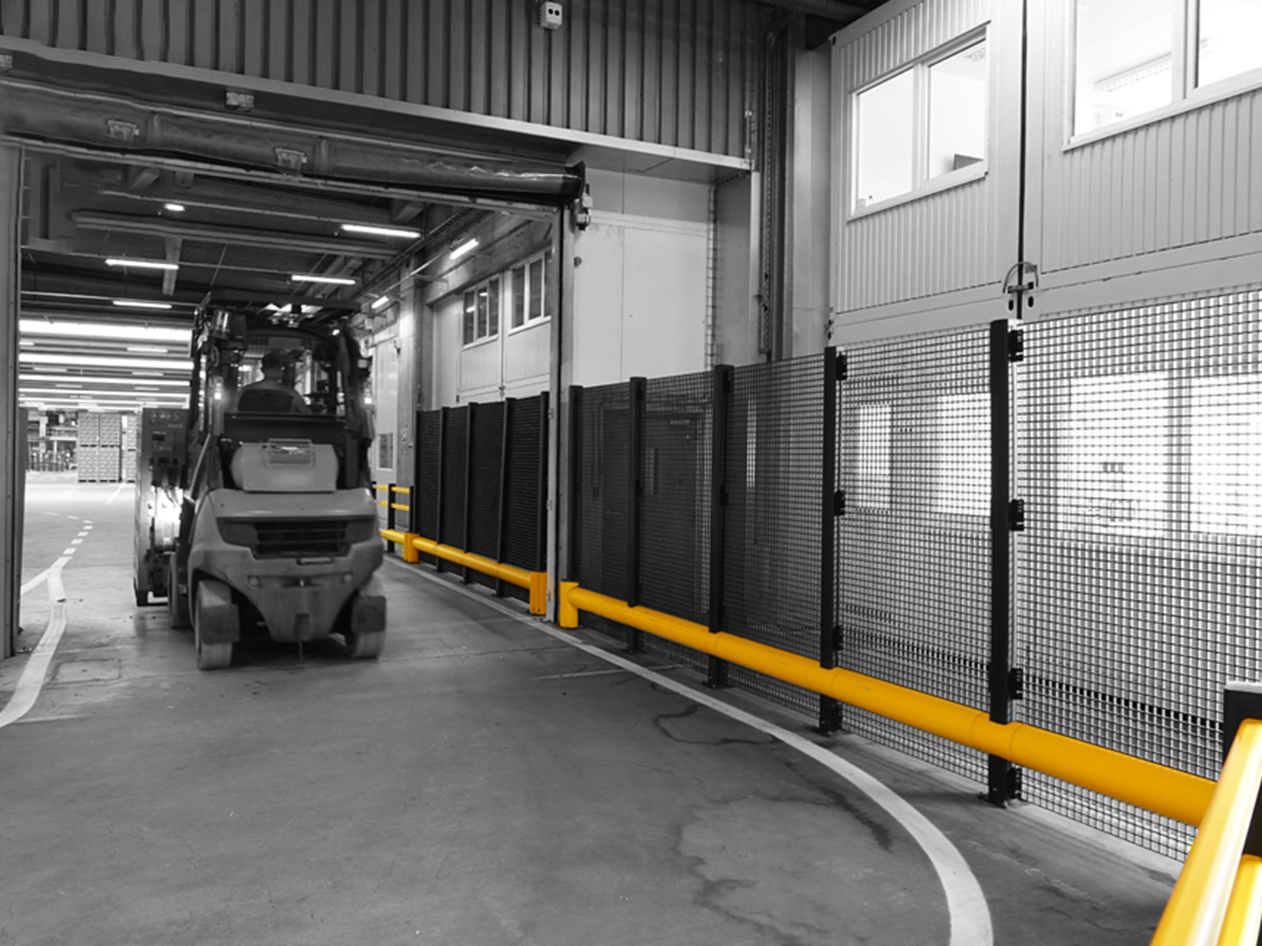 Boplan FLEX IMPACT® TB 400 Plus Fence in an industrial environment