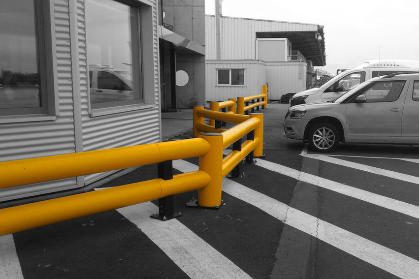 Boplan FLEX IMPACT® TB 400 DOUBLE in a live setting - safety barriers